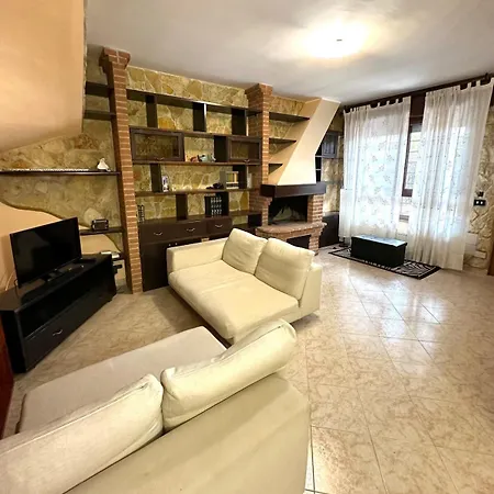 Domus 4 Bedrooms Holiday home *