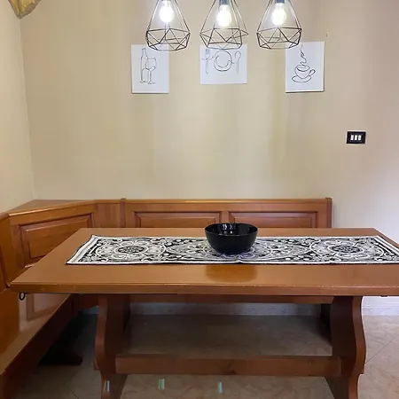 Domus 4 Bedrooms Ciampino