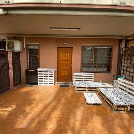 Domus 4 Bedrooms *